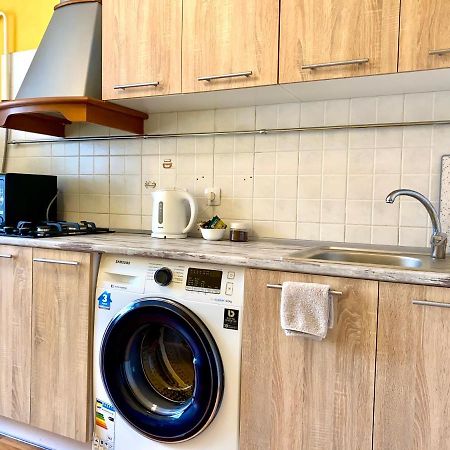 Apartpoltava Центр Полтави, Простора Та Зручна Квартира Біля Пует, 2-Окремі Кімнати, Звітна Документація Для Відрядження Eksteriør billede