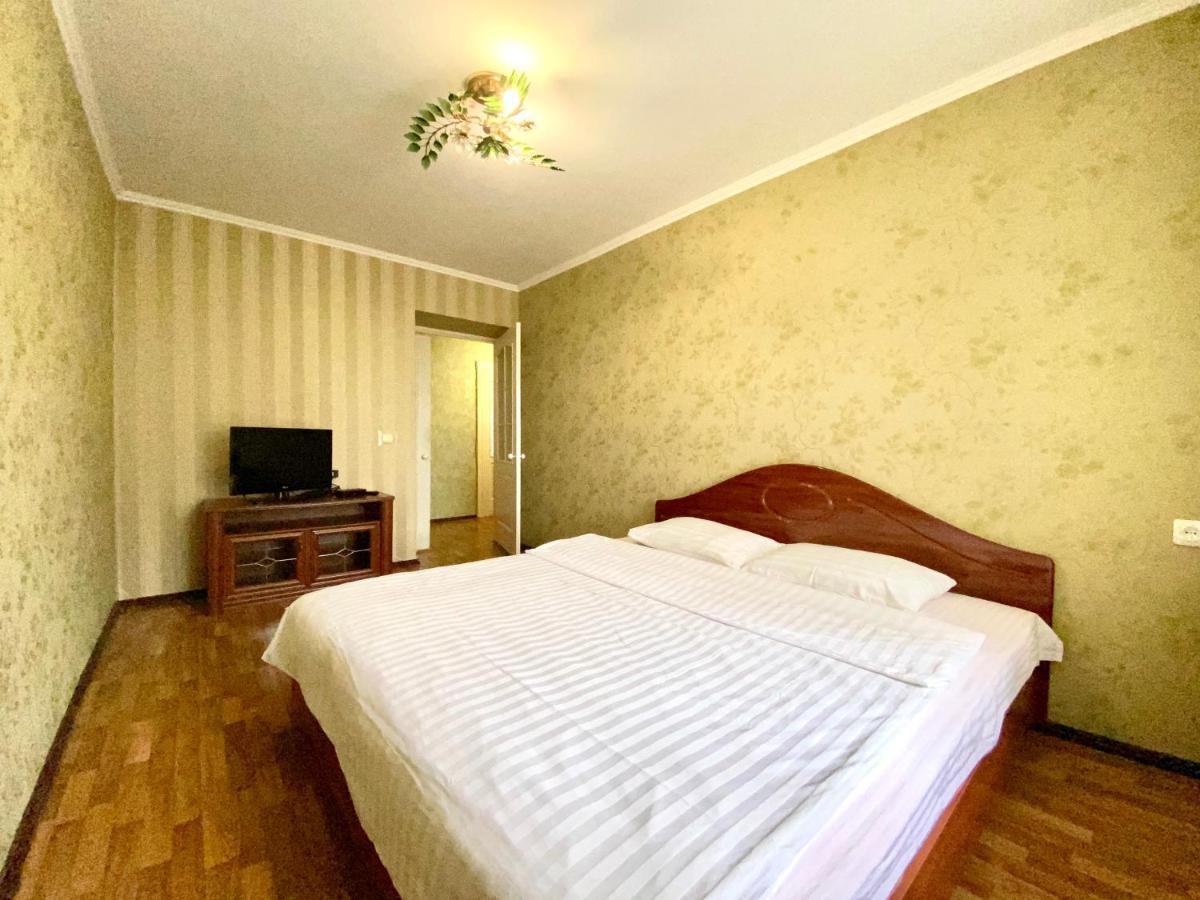 Apartpoltava Центр Полтави, Простора Та Зручна Квартира Біля Пует, 2-Окремі Кімнати, Звітна Документація Для Відрядження Eksteriør billede