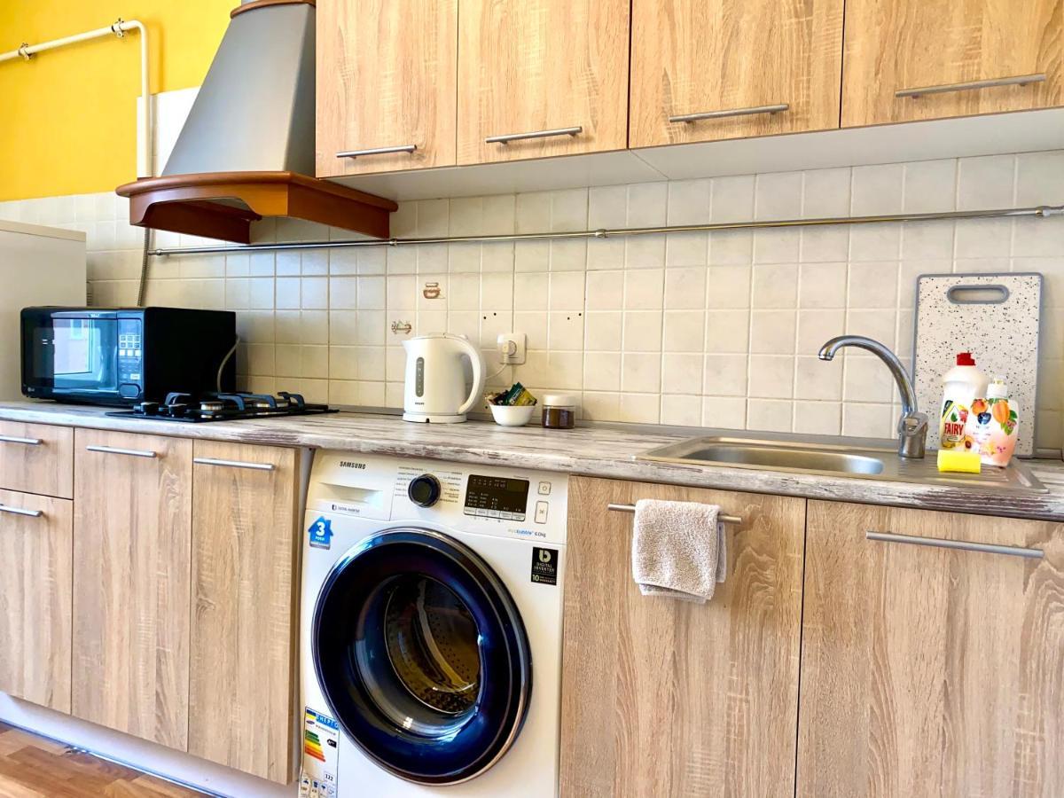 Apartpoltava Центр Полтави, Простора Та Зручна Квартира Біля Пует, 2-Окремі Кімнати, Звітна Документація Для Відрядження Eksteriør billede