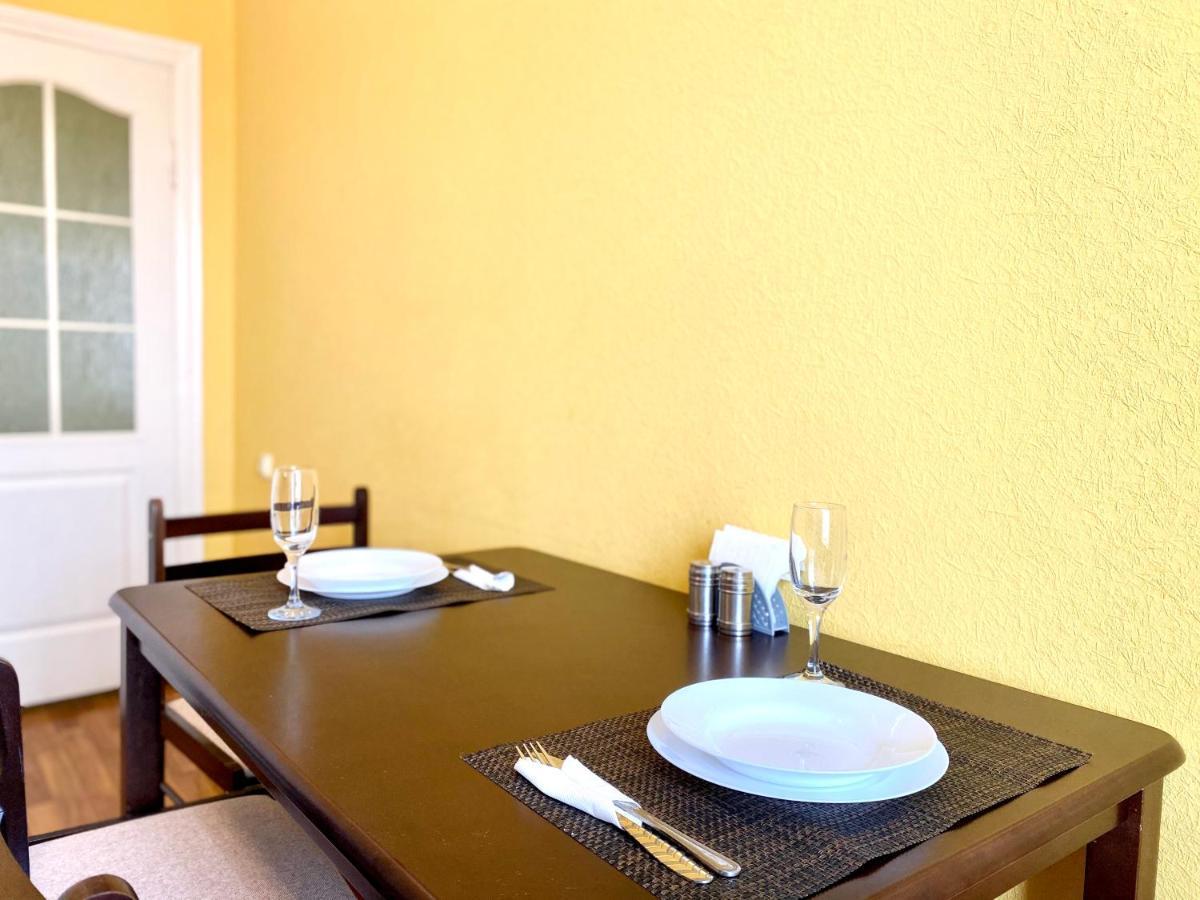 Apartpoltava Центр Полтави, Простора Та Зручна Квартира Біля Пует, 2-Окремі Кімнати, Звітна Документація Для Відрядження Eksteriør billede